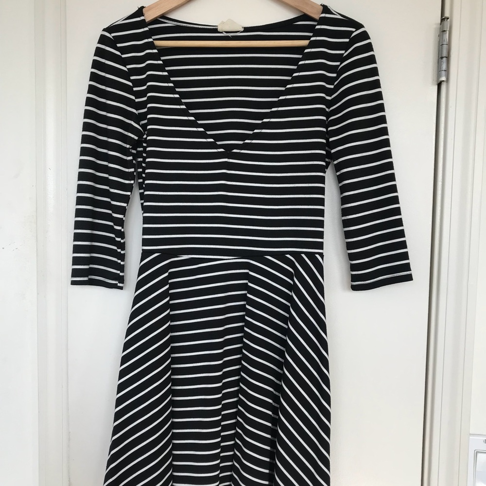 Pins & Needles M dress
